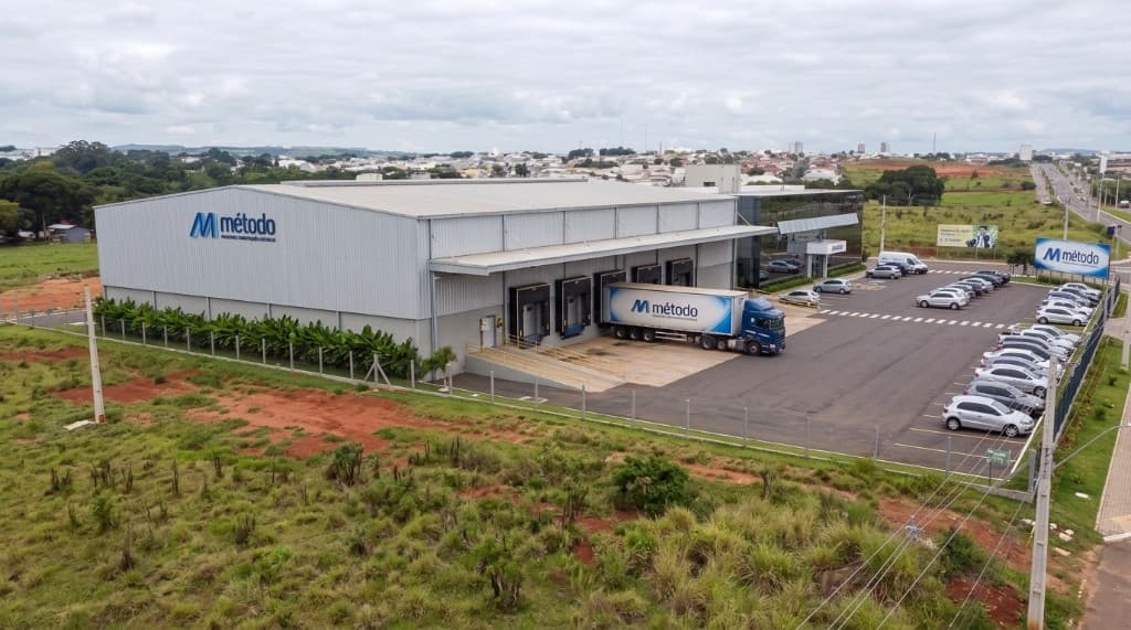 Visão aérea da nova sede Método